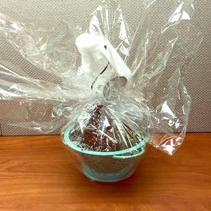 Gift Basket- Mini Pasta Strainer & Magnolia Towel